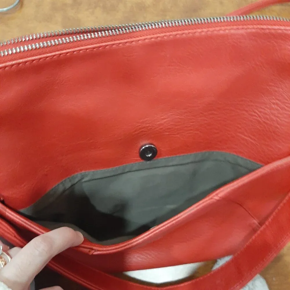 Matt & Natt vegan leather minimalist statement satchel bag - Picture 7 of 16
